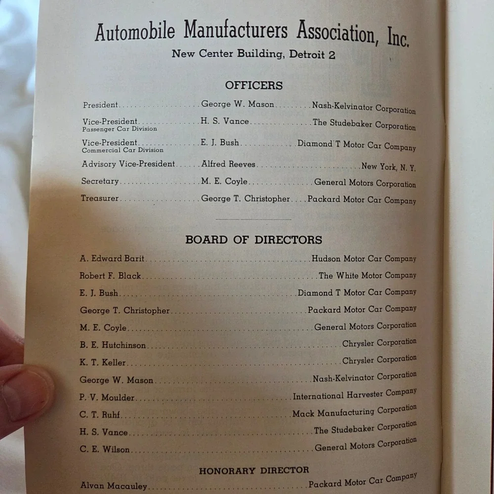 Automobile Manufacturers Association Facts and Figures 1948 Vintage